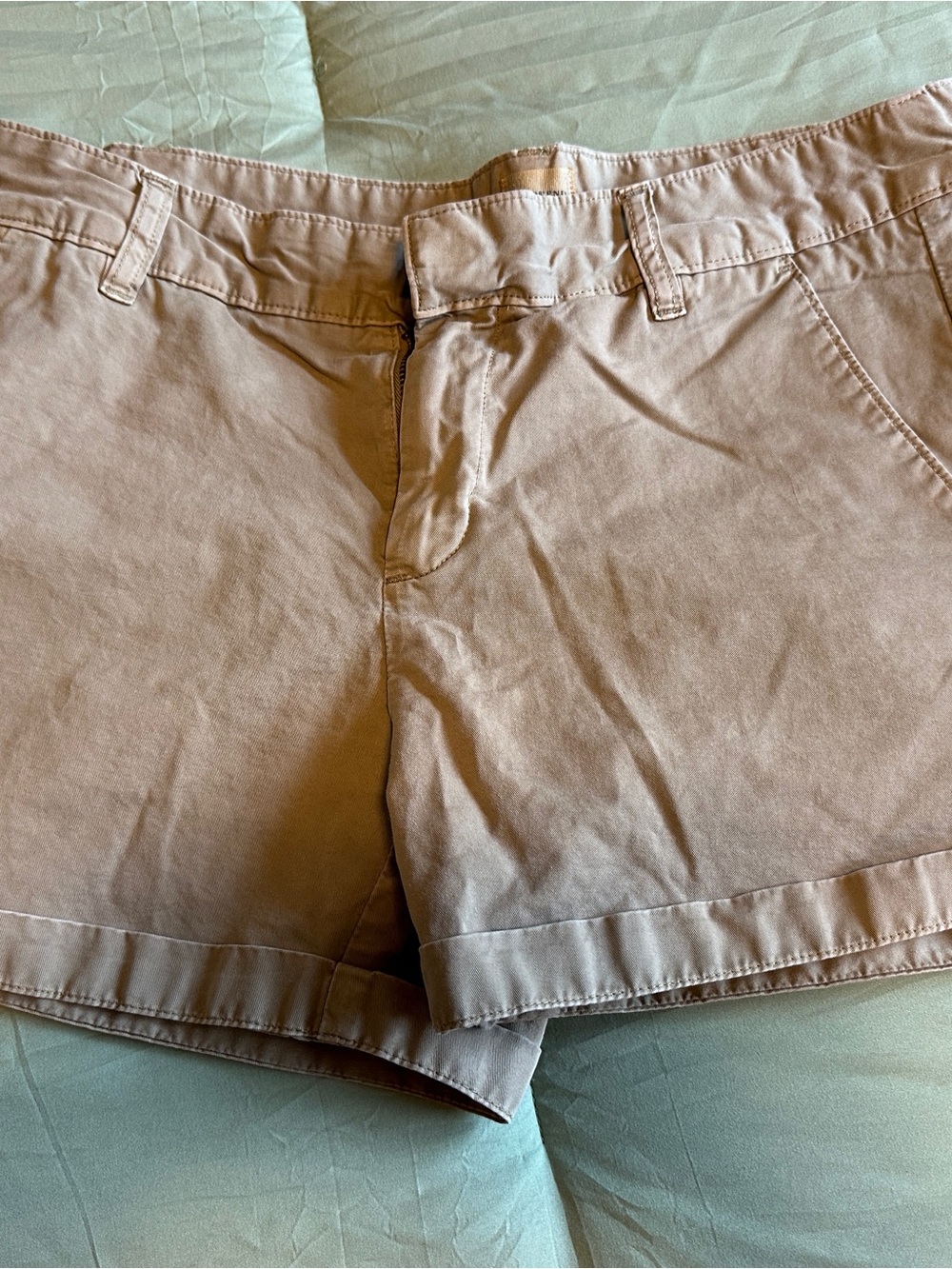 Lands' End Women's size 6 Shorts in Light Khaki